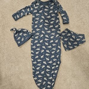 Tiny Kind Knotted Gown, Hat, Bib Set 0-3m
